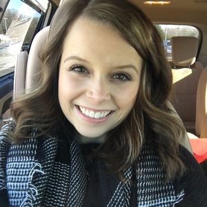 Meet your Posher, Alexandra