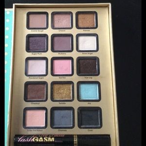 Too Faced "joy to the girls"