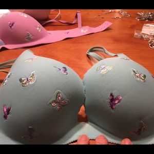 Victoria's Secret bra...angels secret embrace