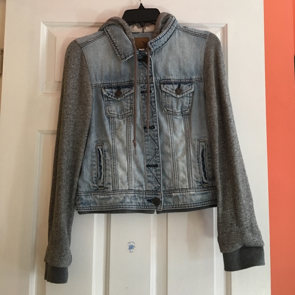 denim and sweatshirt combined jacket
