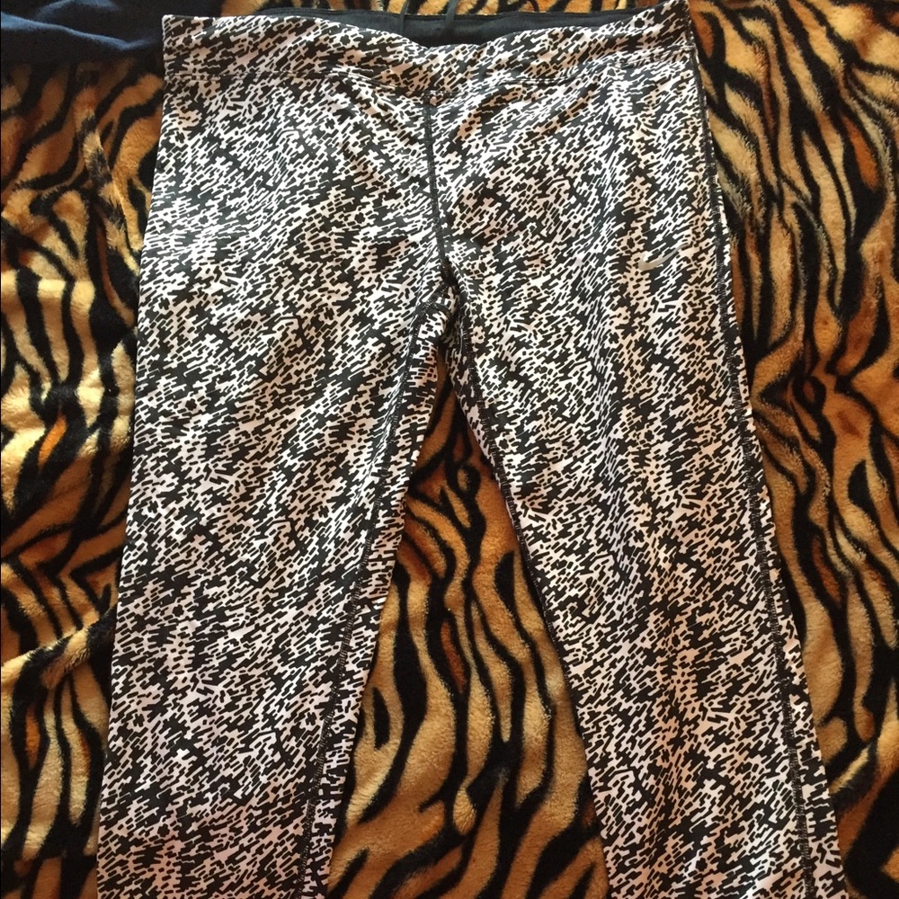Nike dri-fit leggings