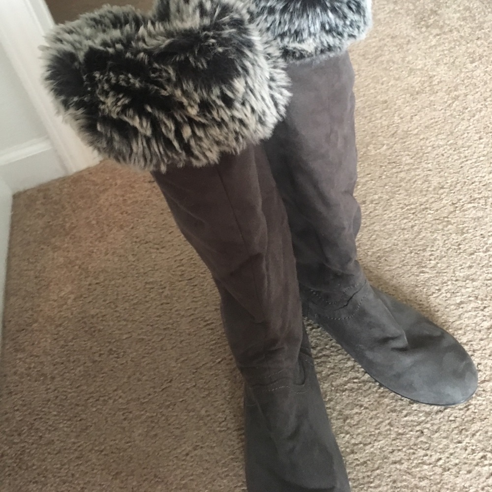Grey Fur Lined Boots. Knee High