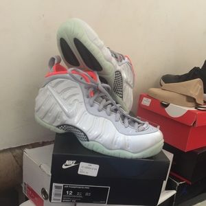 Size 12 ds with original box and inserts