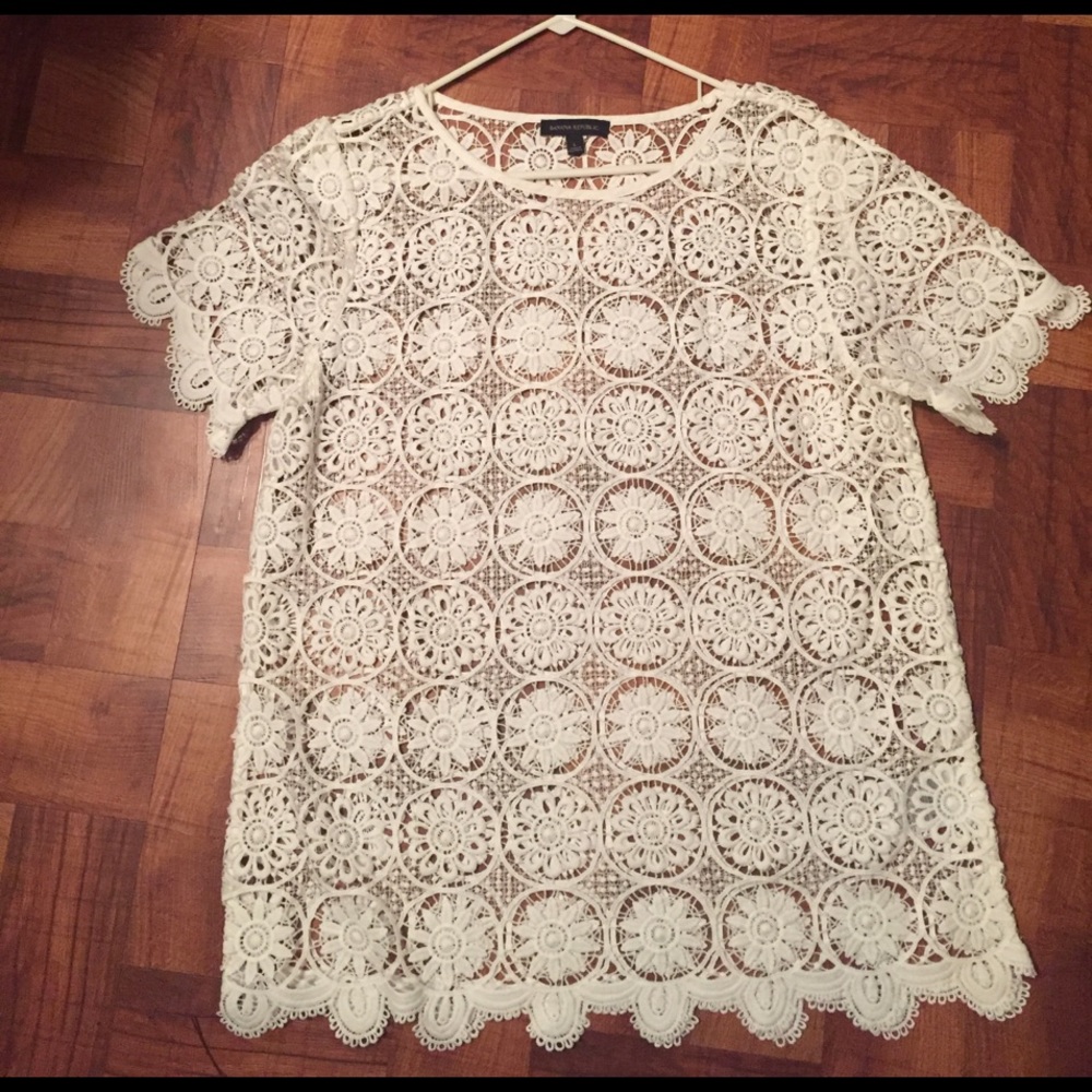 Banana Republic lace top