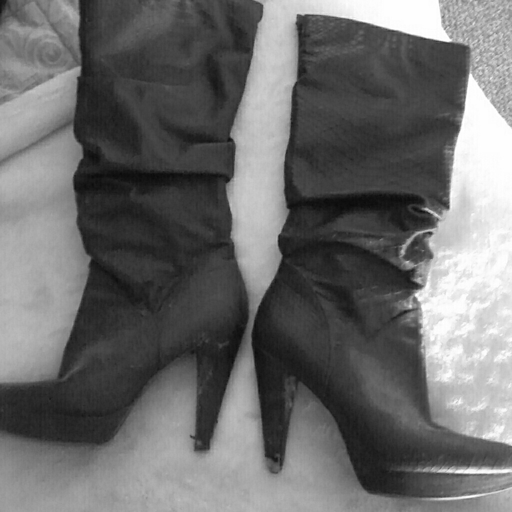 High heeled boots