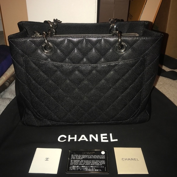 [SOLD]Chanel GST Cavier Silver hardware like new 💯 - Picture 9 of 16