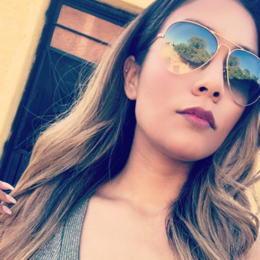 Meet your Posher, Kimberly