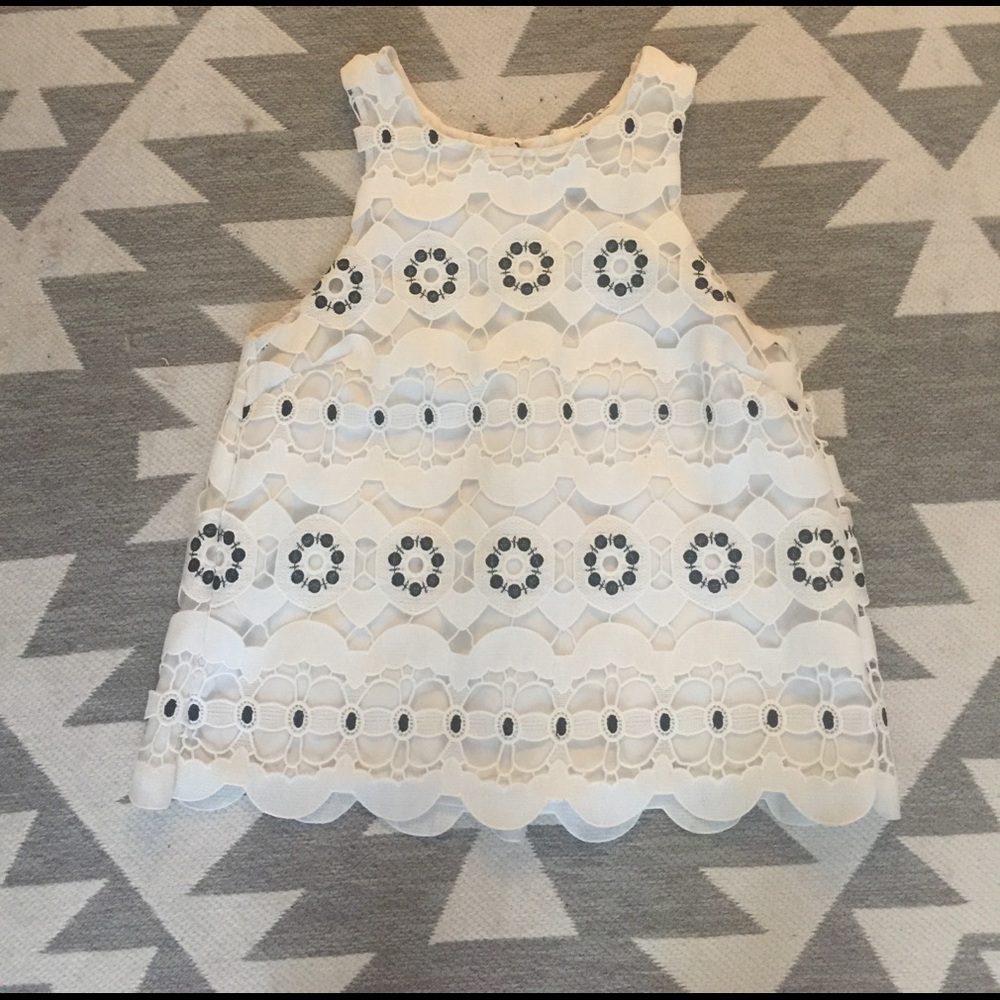 HD in Paris (anthro) black & white Eyelet top xs