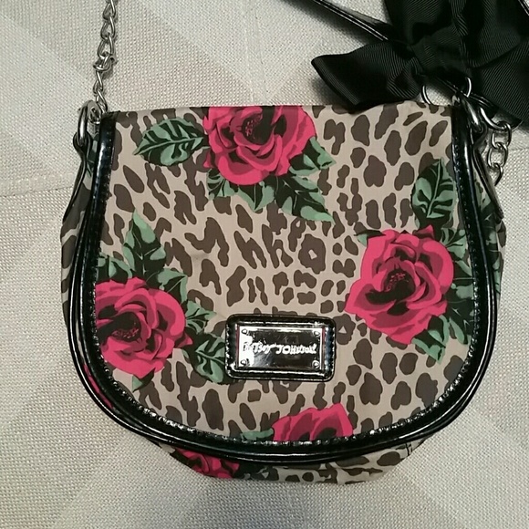 Betsey Johnson Handbags - ☆PARTY SALE ☆BETSEY  JOHNSON CROSSBODY