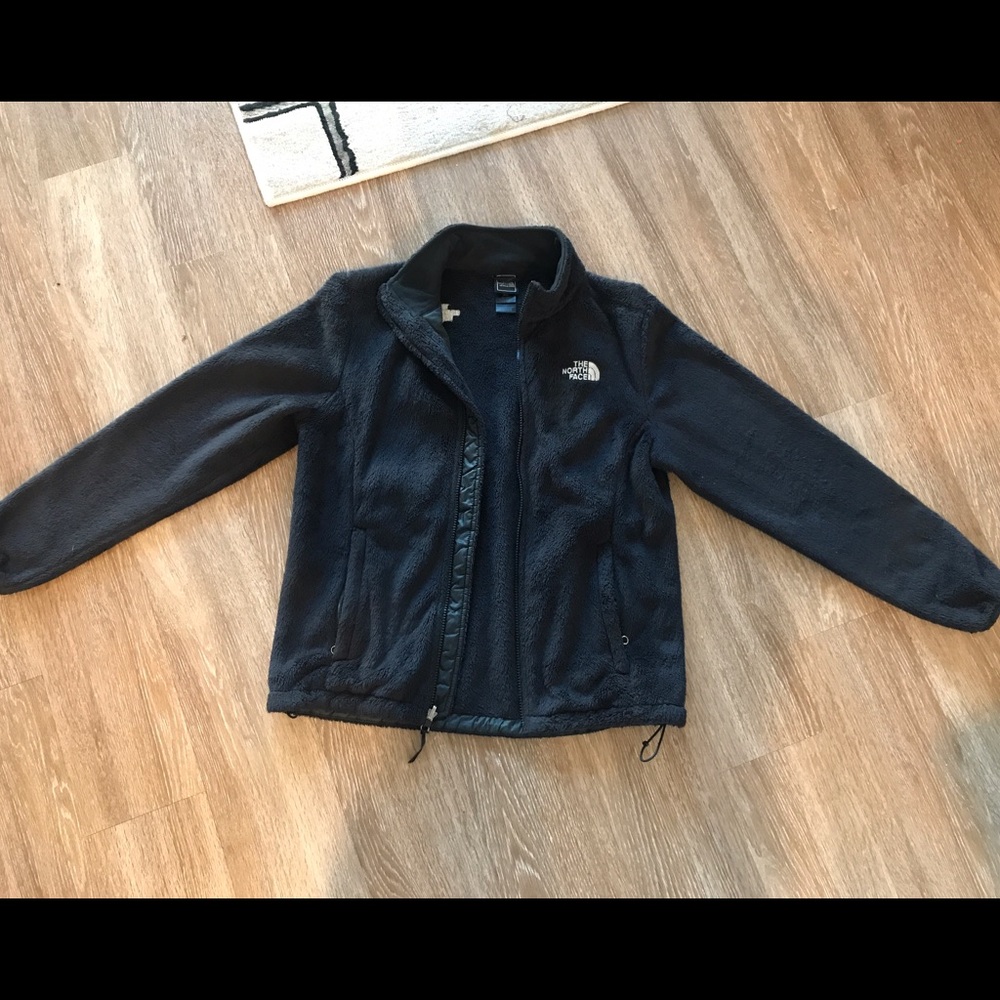 Black North Face Jacket!