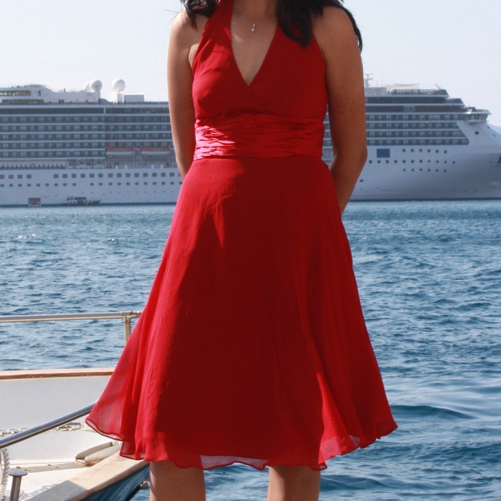 Maggy London Chiffon dress with sash