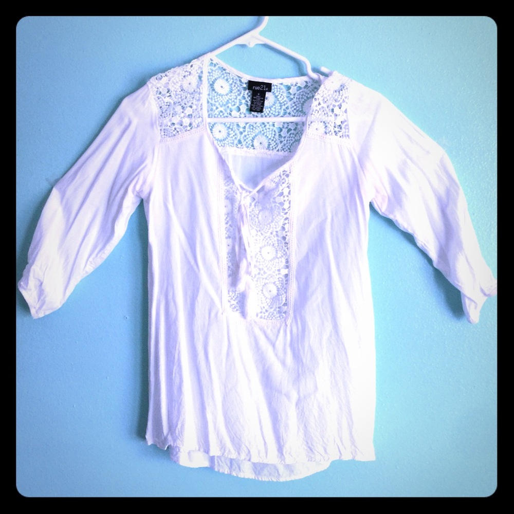 Cute top from Rue 21 only worn once.