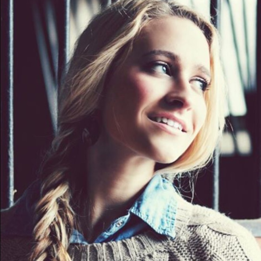 Meet your Posher, Gabrielle