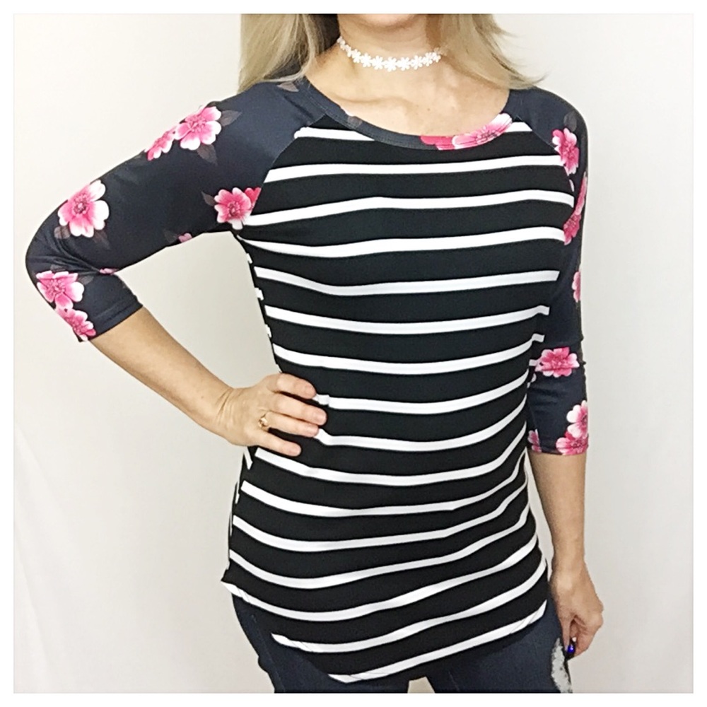 🔴PRICEDROP🔴 Floral Striped Stretchy Tunic Medium - Picture 5 of 5