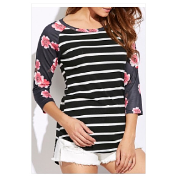 🔴PRICEDROP🔴 Floral Striped Stretchy Tunic Medium - Picture 2 of 5