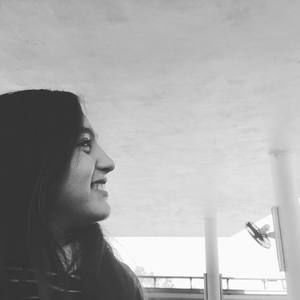 Meet your Posher, Alexia