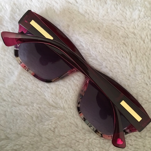 Pink& Floral 80s Chunky Betsy Johnson Sunglasses - Picture 7 of 8