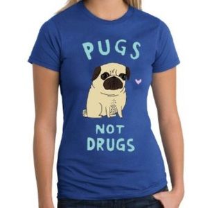 Pugs not drugs t shirt