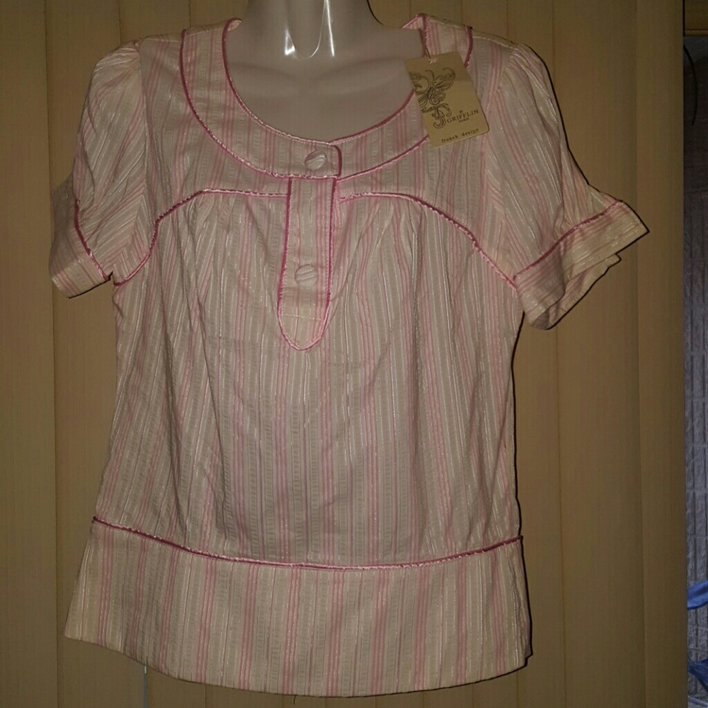 NWT SPRING SUMMER CUTE SHIRT SIZE MEDIUM