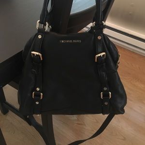 Micheal kors black purse