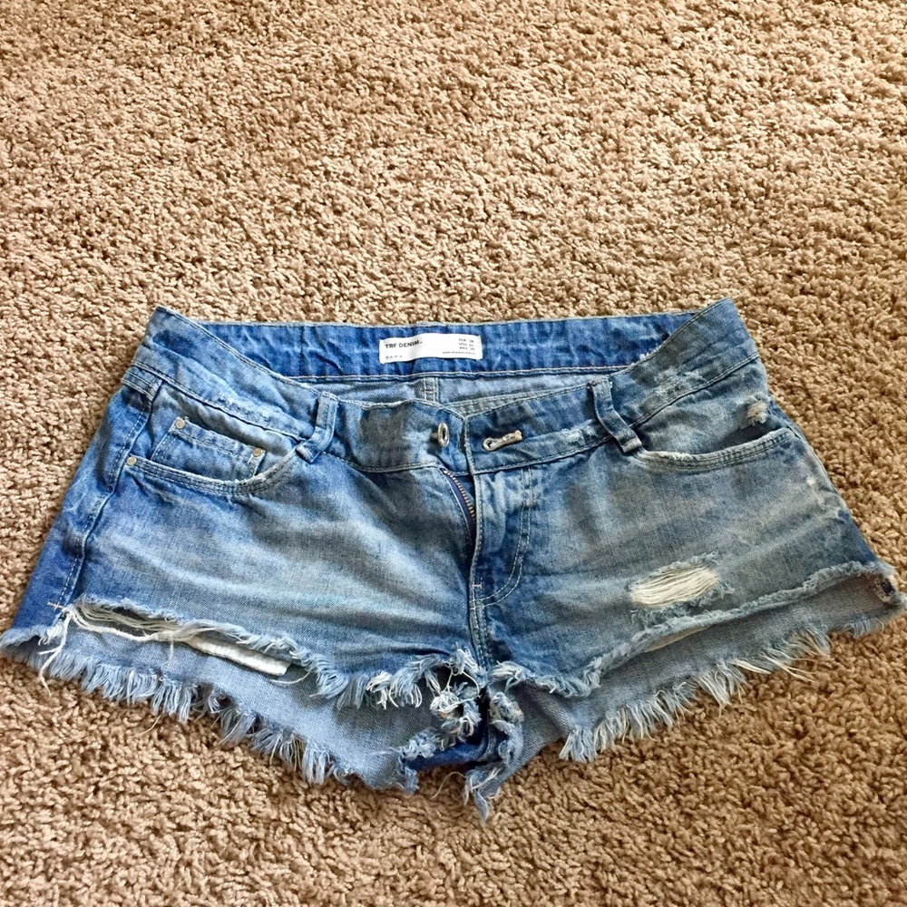 NWOT Zara TRF denim shorts