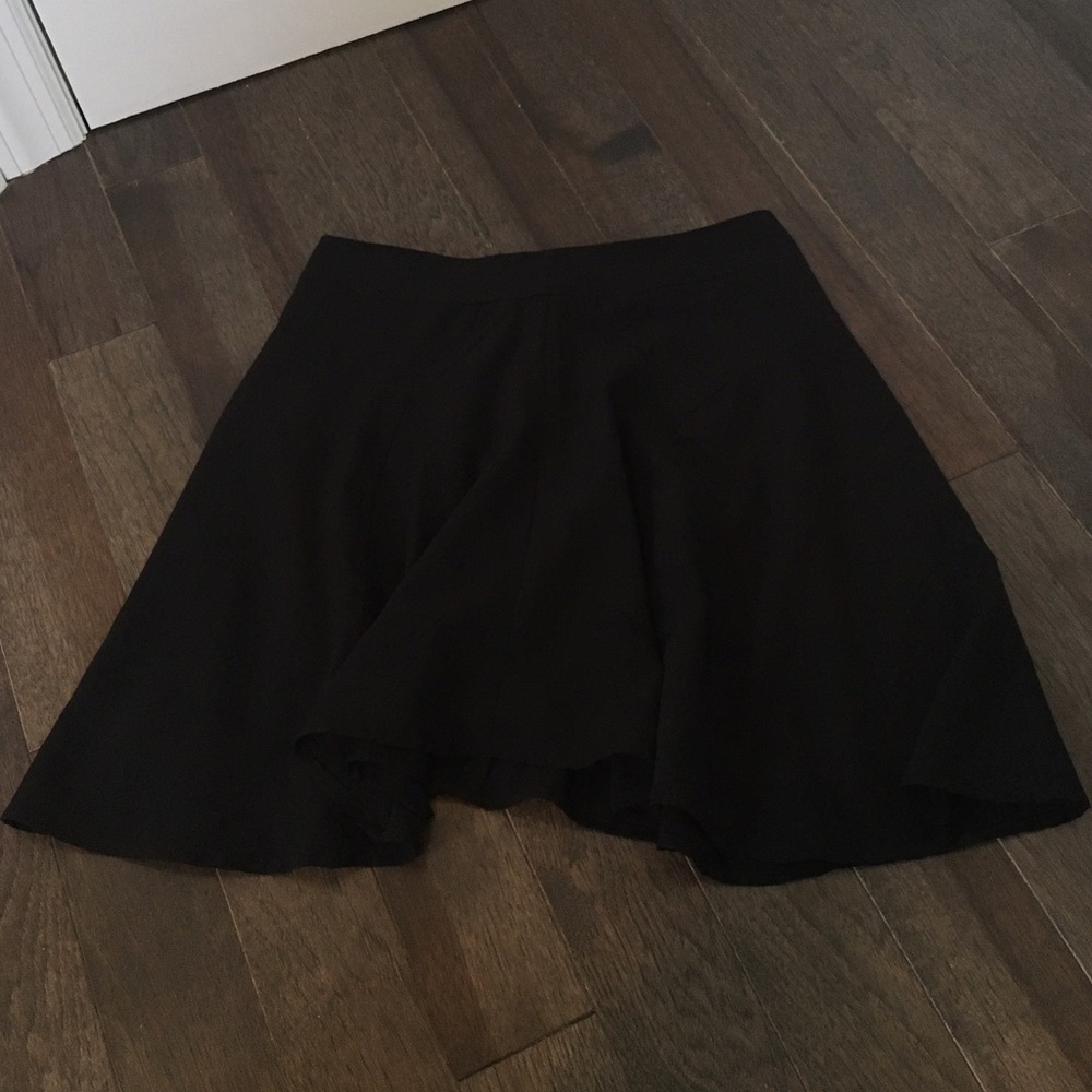 black skater skirt