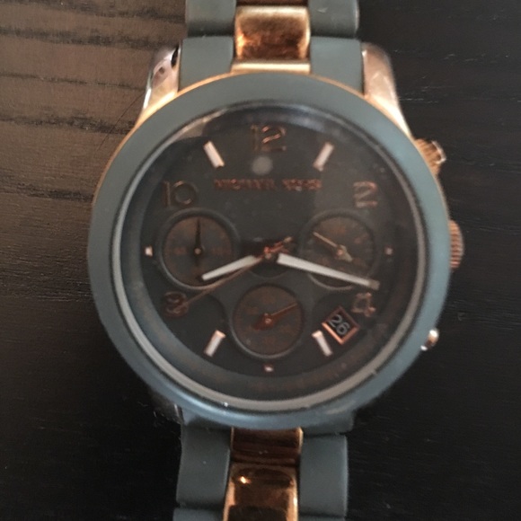 Michael kors watch - Picture 2 of 3