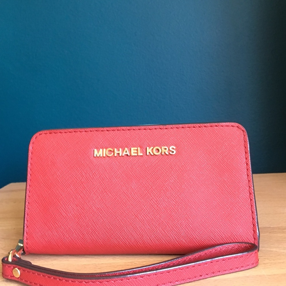 Michael kors wrislet