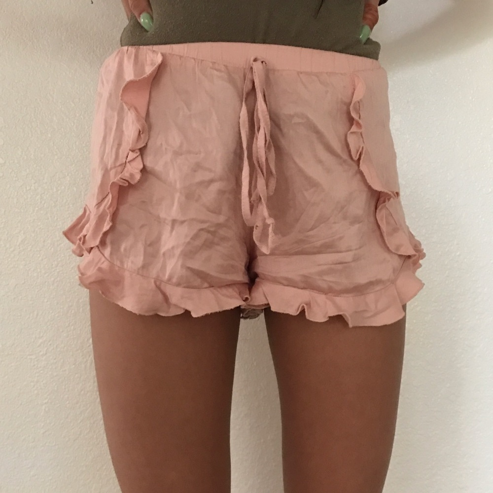 Flowy pink shorts
