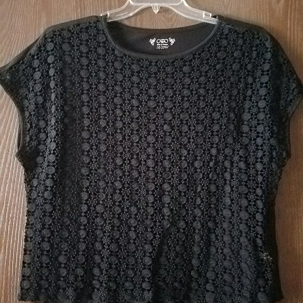 Casual and pretty black top