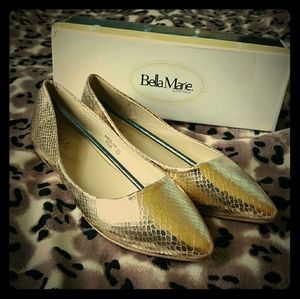 Pointy Toe Slip On Flats