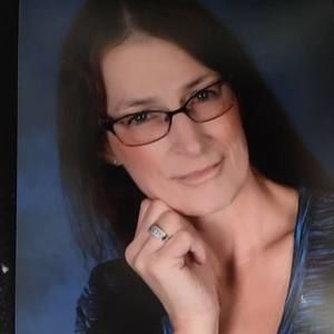 Meet your Posher, Gloria