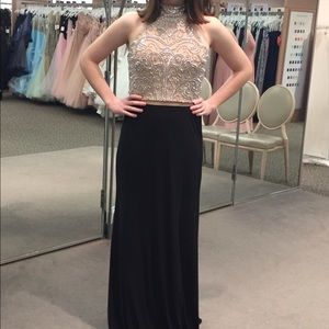 PROM DRESS