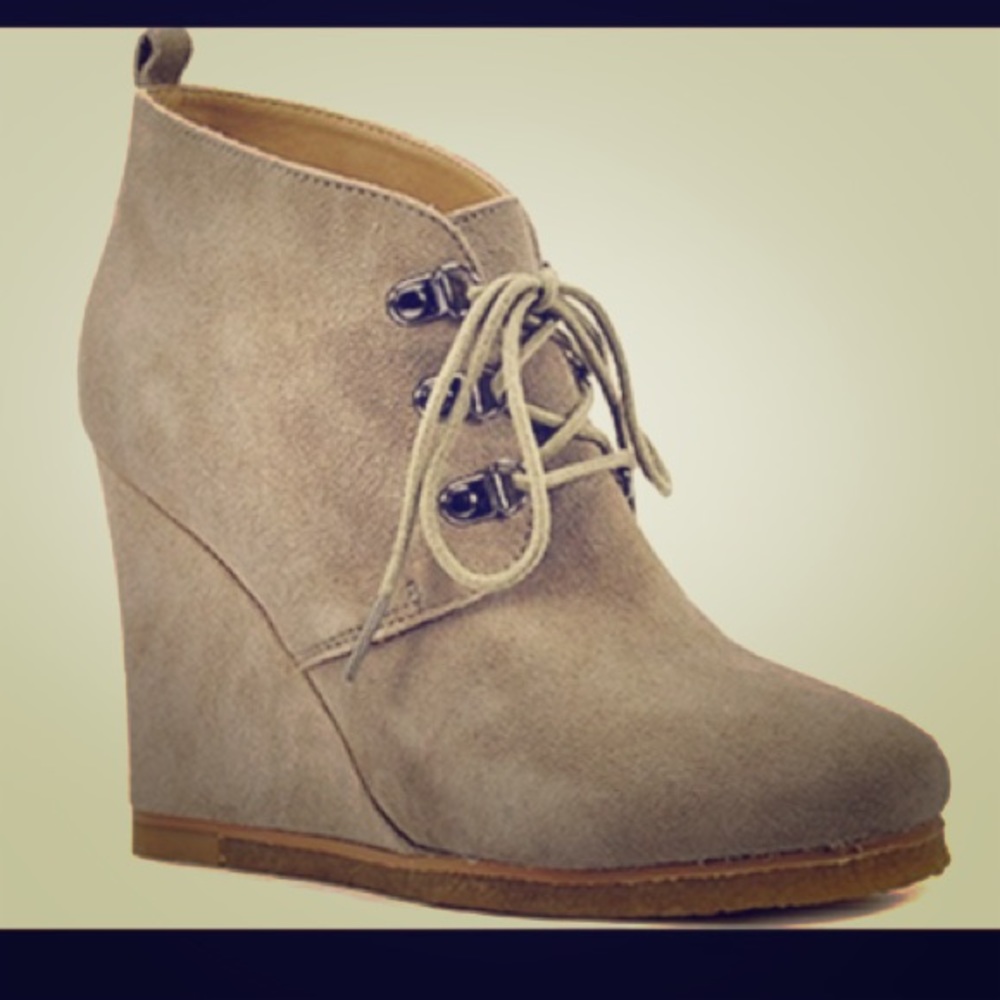Steve Madden booties