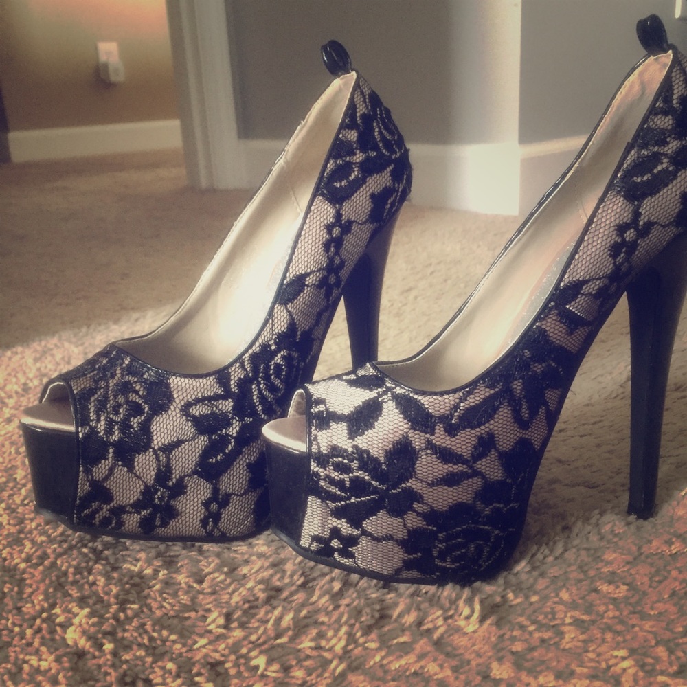 Fabulous black lace and nude platform stilettos!