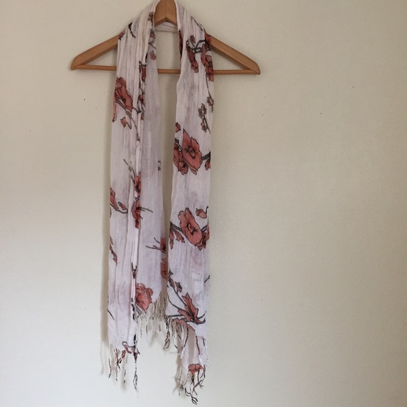 cute scarf - Picture 1 of 2