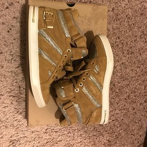 NEW Michael Kors Fulton High Top Sneakers NEW Michael Kors Fulton High Top Sneakers