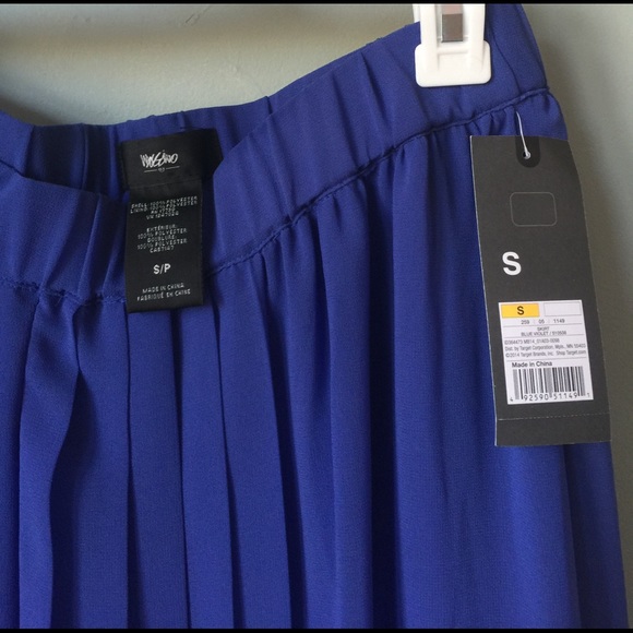 Blue maxi skirt. - Picture 2 of 2