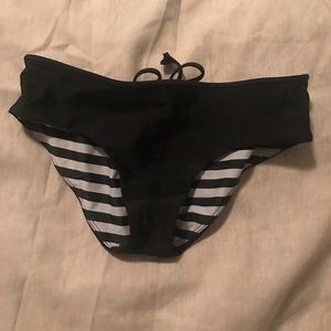 Lululemon reversible bikini bottom