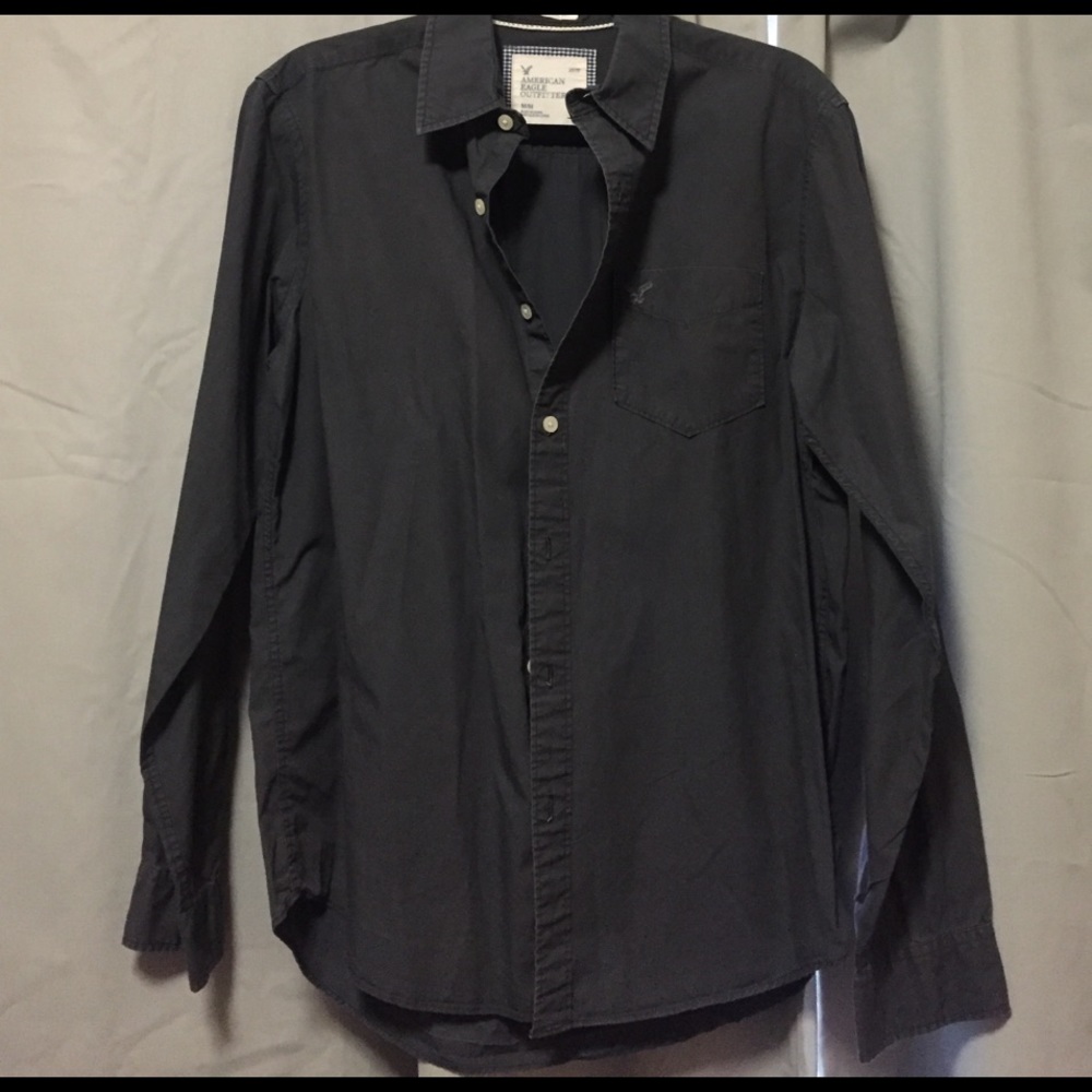 Button down American eagle shirt