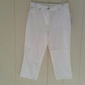 Nygard White Classic Capri Pants - NWT