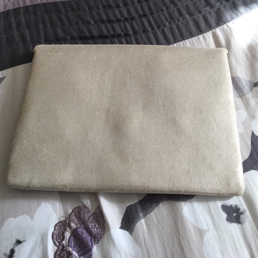 Cache Gold Envelope Clutch - Picture 3 of 4