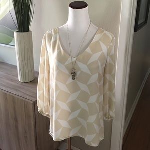 New York & Company Blouse size medium 👩‍💼