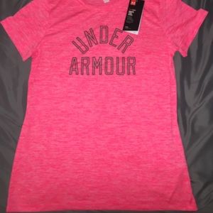 Pink under armour t shirt