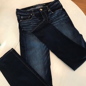AMERICAN EAGLE skinny jeans size 8