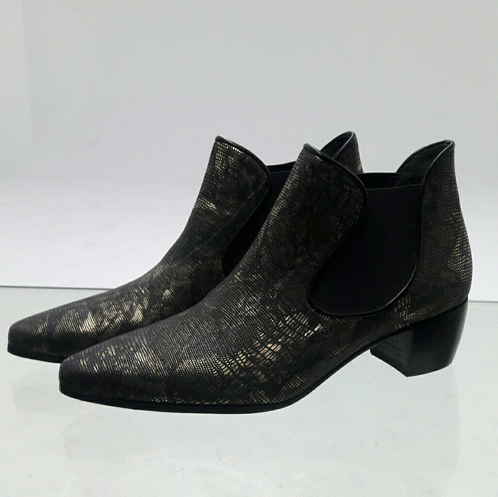 Gold embossed Chelsea Handler by Modern Vice