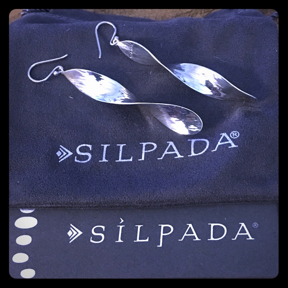 SILPADA RETIRED RIBBON (TWIST) Earrings HTF W2841