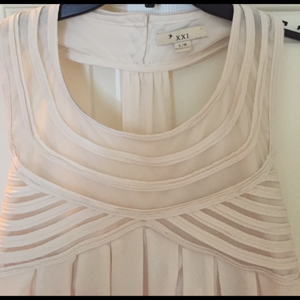 Cream Top - Picture 4 of 4