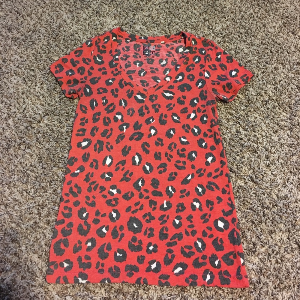 Red leopard v neck