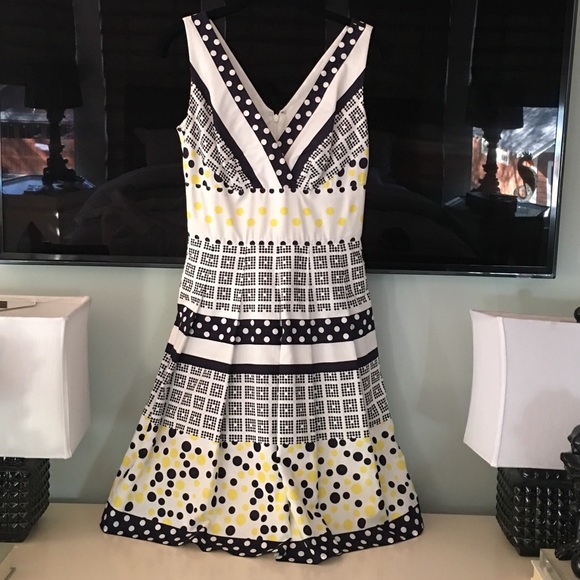 Kay Unger Dresses - *SALE* Kay Unger print dress Kay Unger Dresses - *SALE* Kay Unger print dress